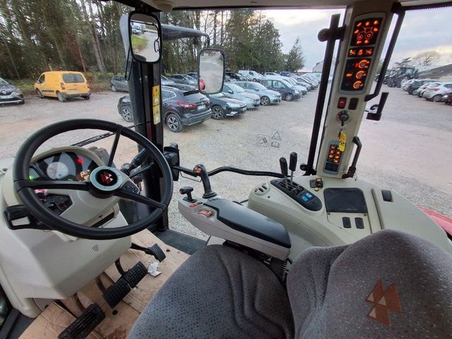 Tracteur MASSEY FERGUSON 5612 DYNA-4 ESSENTIAL - photo slide 21