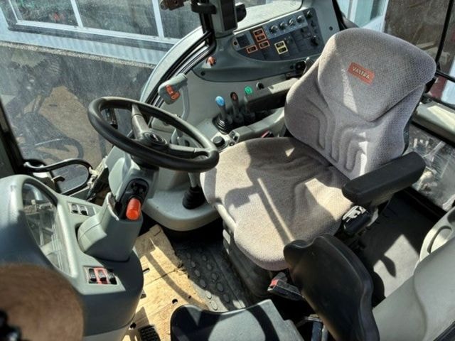 Tracteur chargeur VALTRA N123 - photo slide 6
