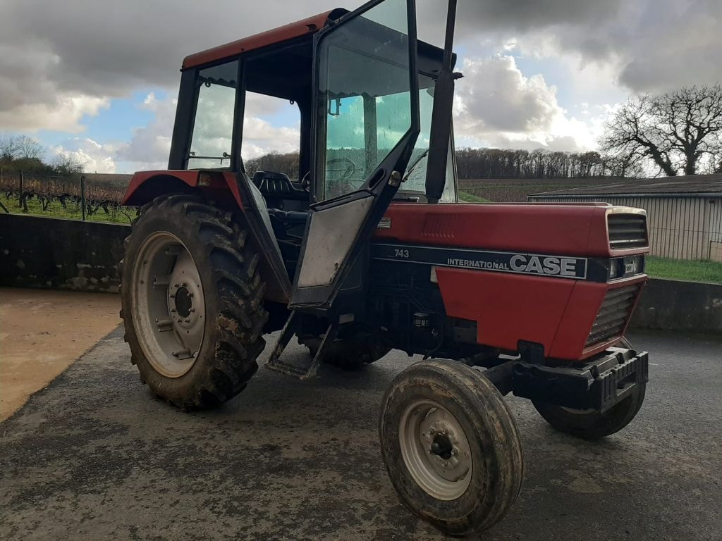 Tracteur CASE IH 743 - photo slide 23