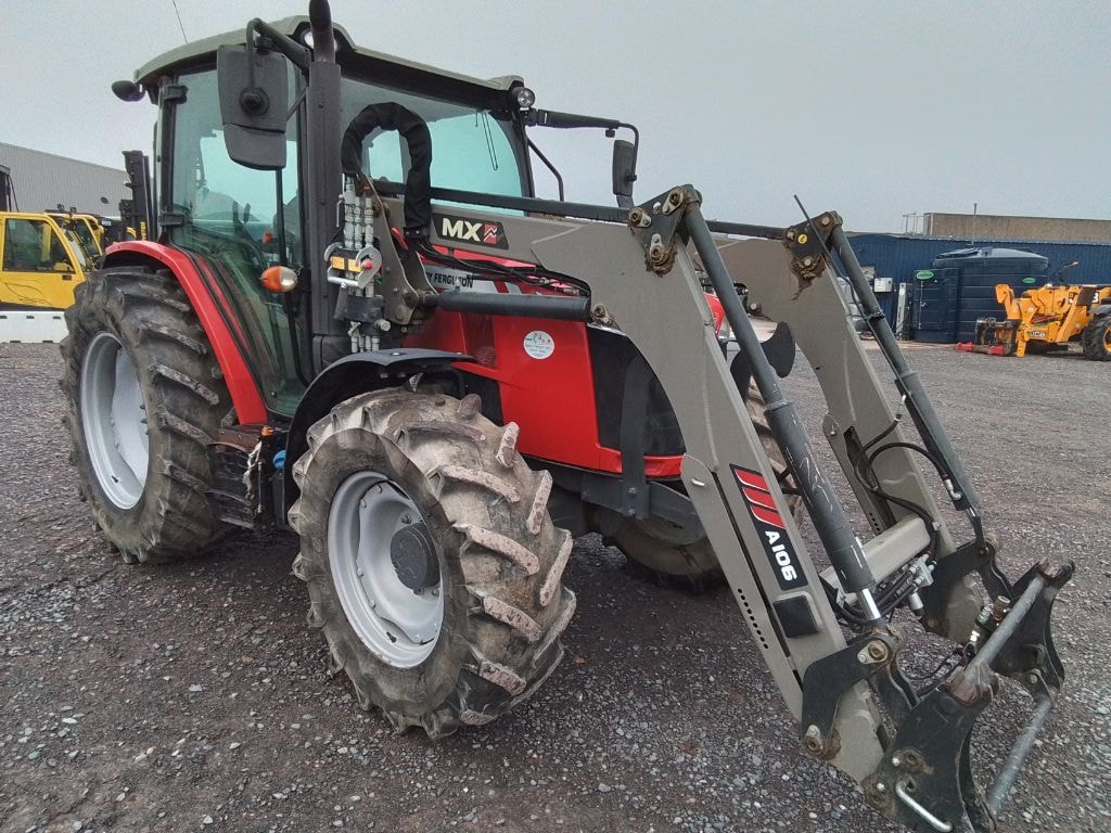 Tracteur chargeur MASSEY FERGUSON 4709 - photo slide 2