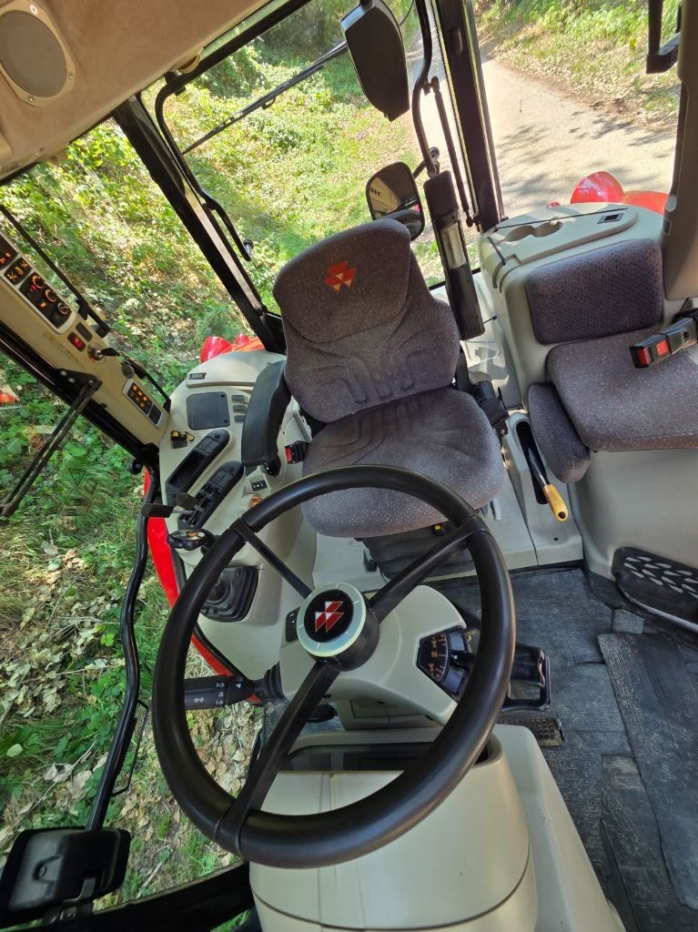 Tracteur chargeur MASSEY FERGUSON 5608 DYNA-4 ESSENTIAL - photo slide 16