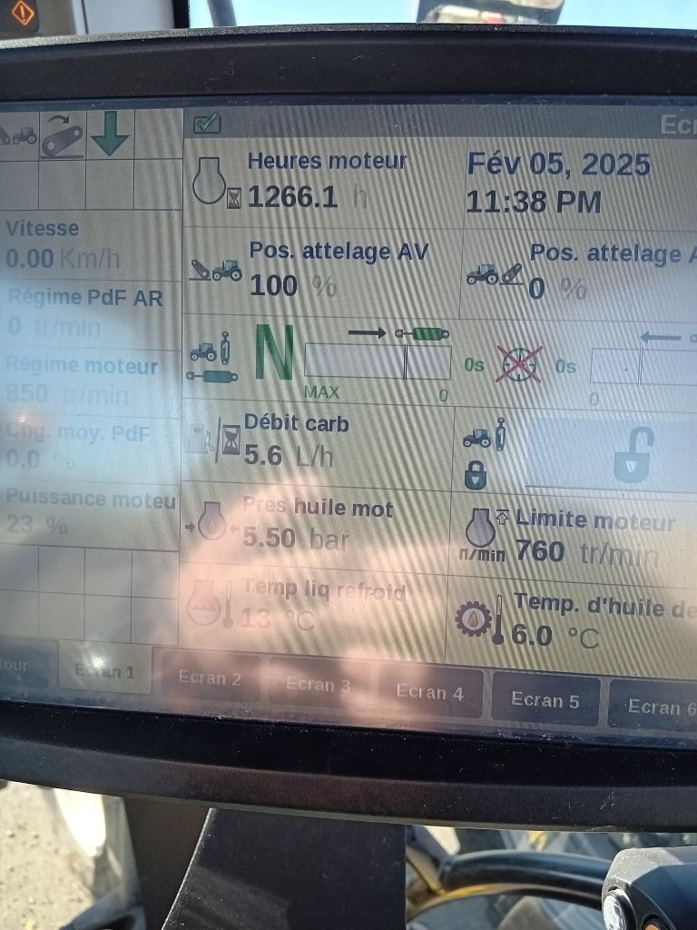 Tracteur CASE IH MAXXUM CVX 150 - photo slide 8