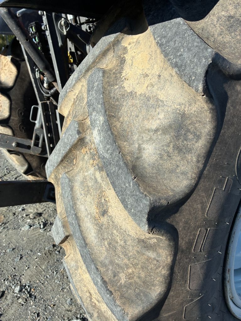 Tracteur chargeur VALTRA N 134 DIRECT - photo slide 20