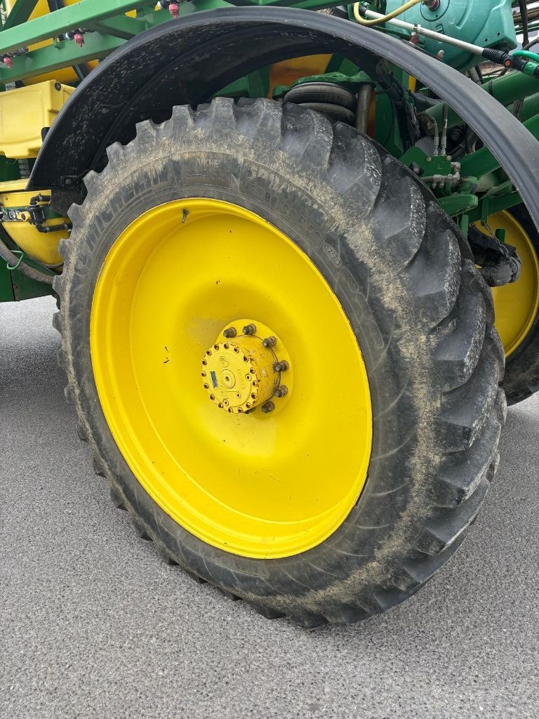 Pulverisateur automoteur JOHN DEERE 4040i - photo slide 25