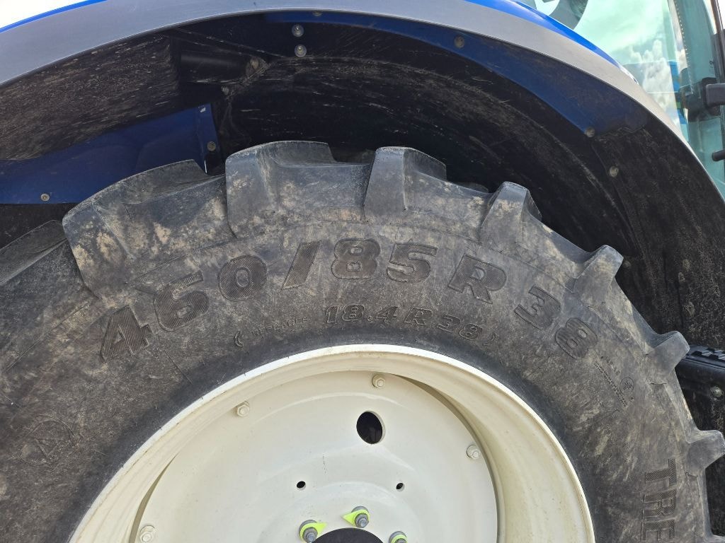 Tracteur NEW HOLLAND T6.145 DC - photo slide 22