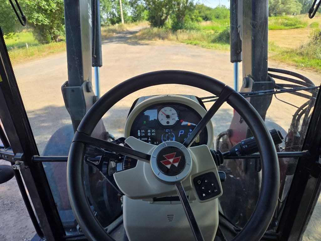 Tracteur chargeur MASSEY FERGUSON 5711S DYNA-4 EFFICIENT - photo slide 31