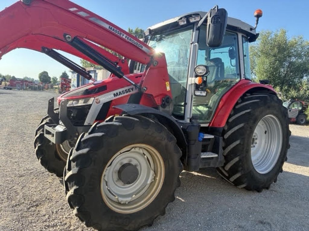 Tracteur chargeur MASSEY FERGUSON 5s135 DYNA 6 EFFICIENT - photo slide 12
