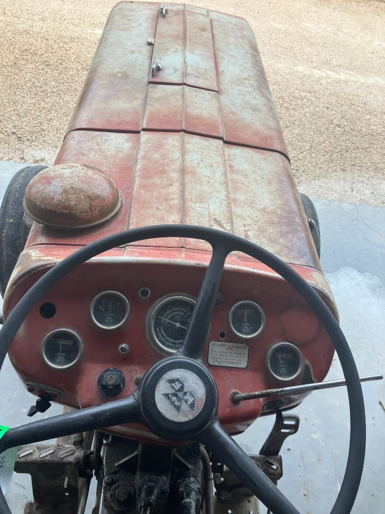 Tracteur MASSEY FERGUSON 158 - photo slide 8