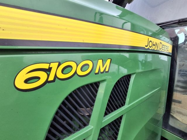 Tracteur JOHN DEERE 6100M - photo slide 13