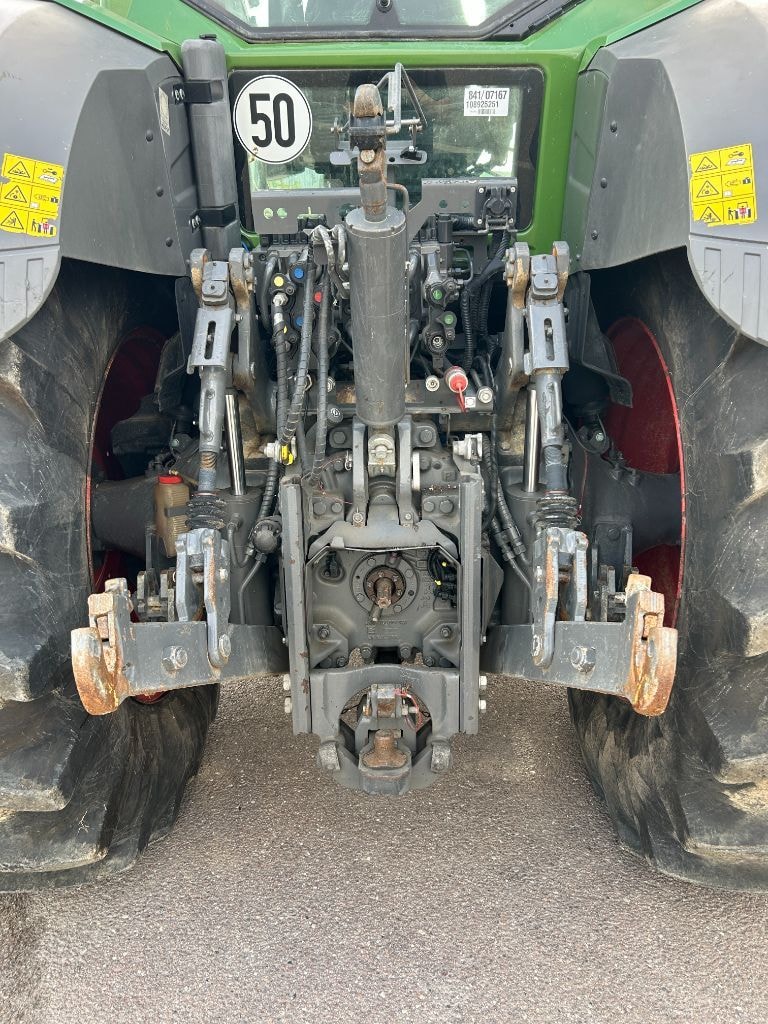 Tracteur FENDT 826 S4 PROFI PLUS - photo slide 6