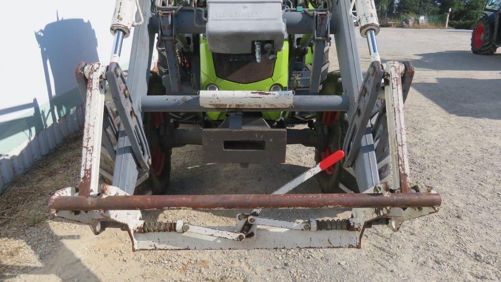 Tracteur chargeur CLAAS AXOS 320 CX  - photo slide 30
