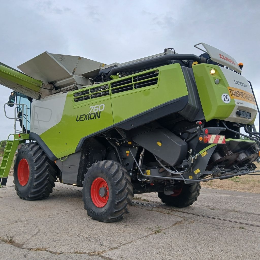 Moissonneuse CLAAS LEXION 760 - photo slide 15