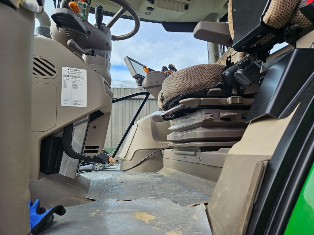 Tracteur JOHN DEERE 6155R - photo slide 6