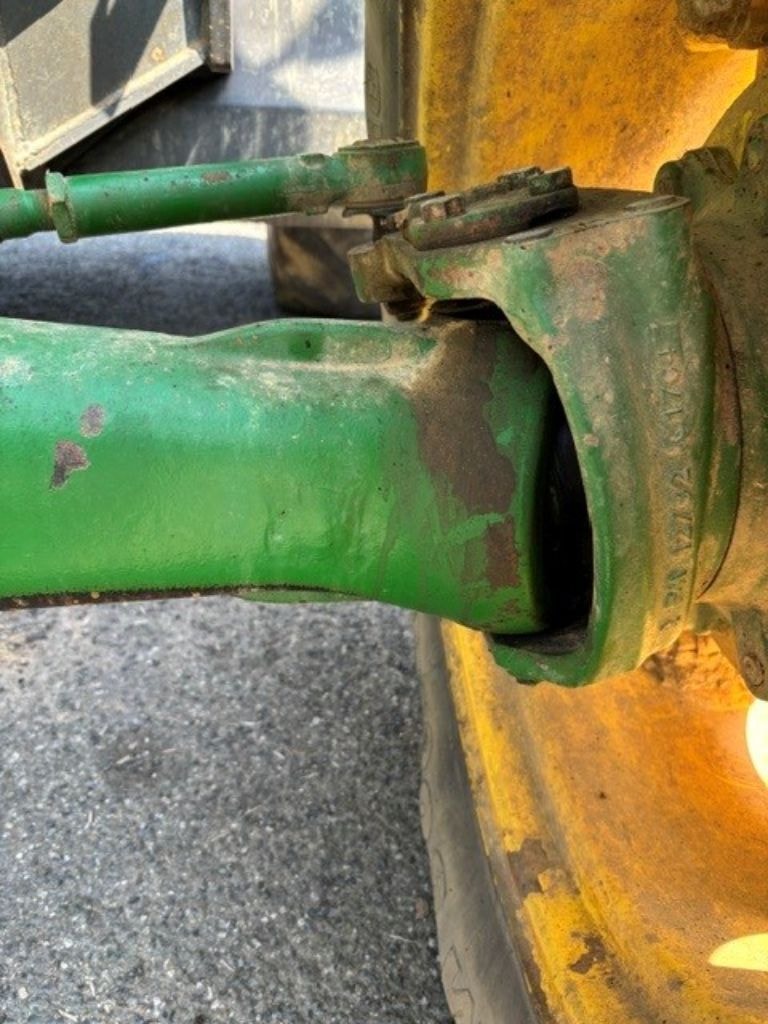 Tracteur chargeur JOHN DEERE 5820 - photo slide 7