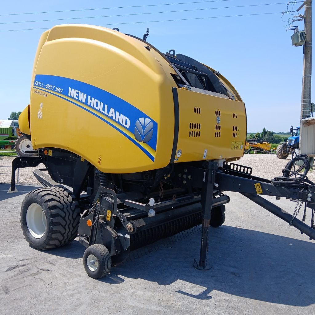 Presse balles rondes NEW HOLLAND Rb180 - photo slide 2