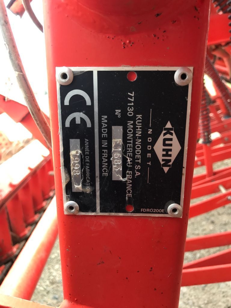 Herse rotative KUHN HRB 302 - photo slide 30