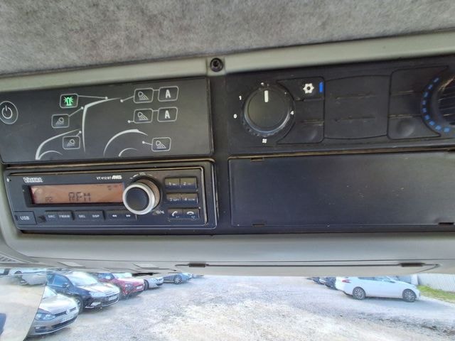 Tracteur VALTRA T144H - photo slide 18