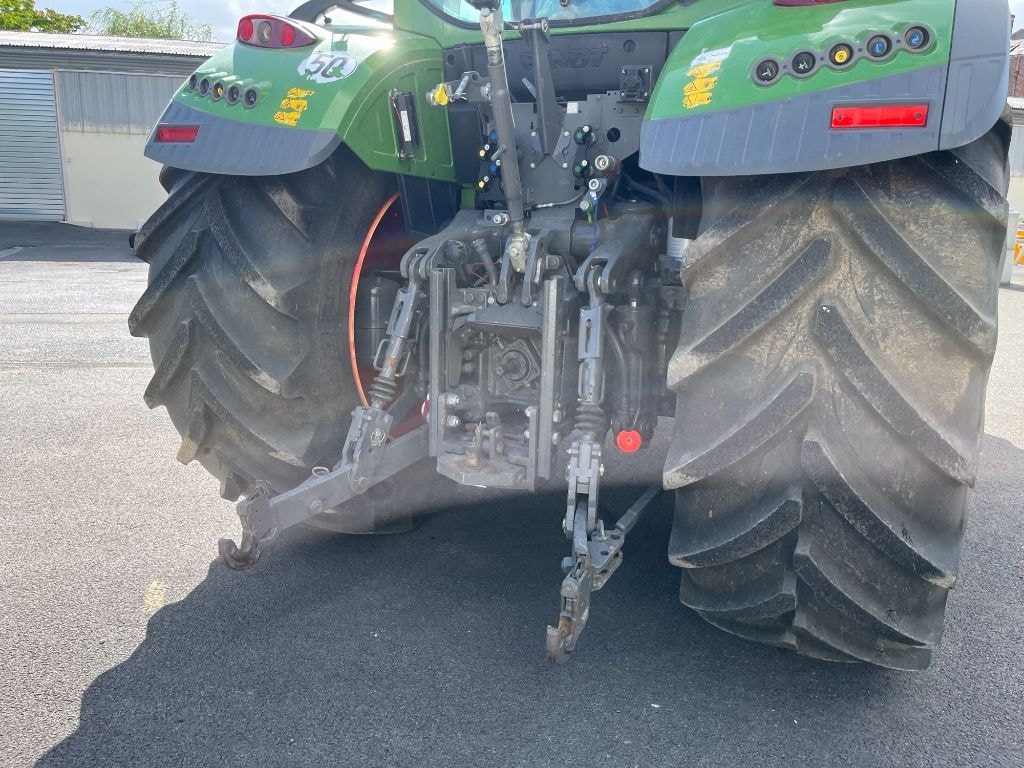 Tracteur FENDT 718 VARIO POWER + - photo slide 9