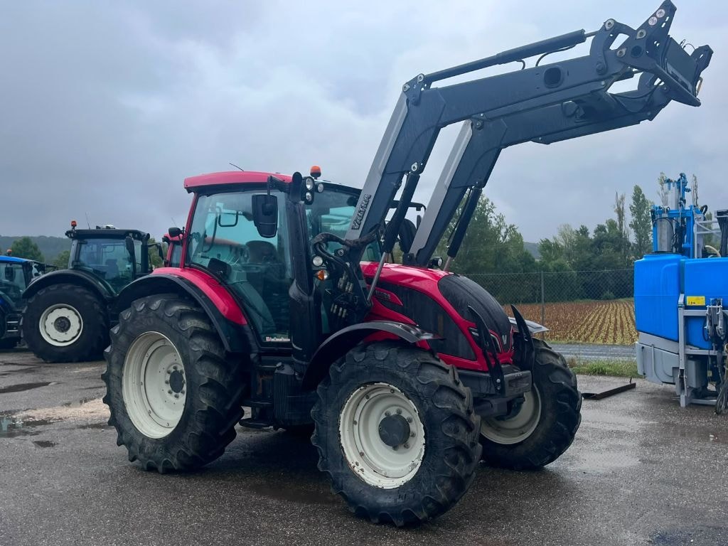 Tracteur VALTRA N 104 HITECH5 - photo slide 1