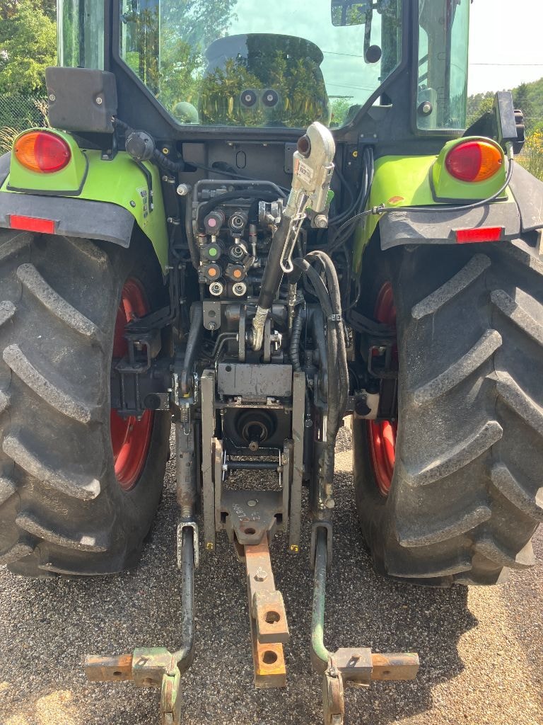 Tracteur etroit CLAAS NEXOS 230 F - photo slide 7