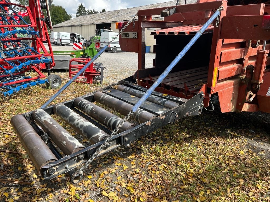 Presse haute densite HESSTON 4790 - photo slide 6