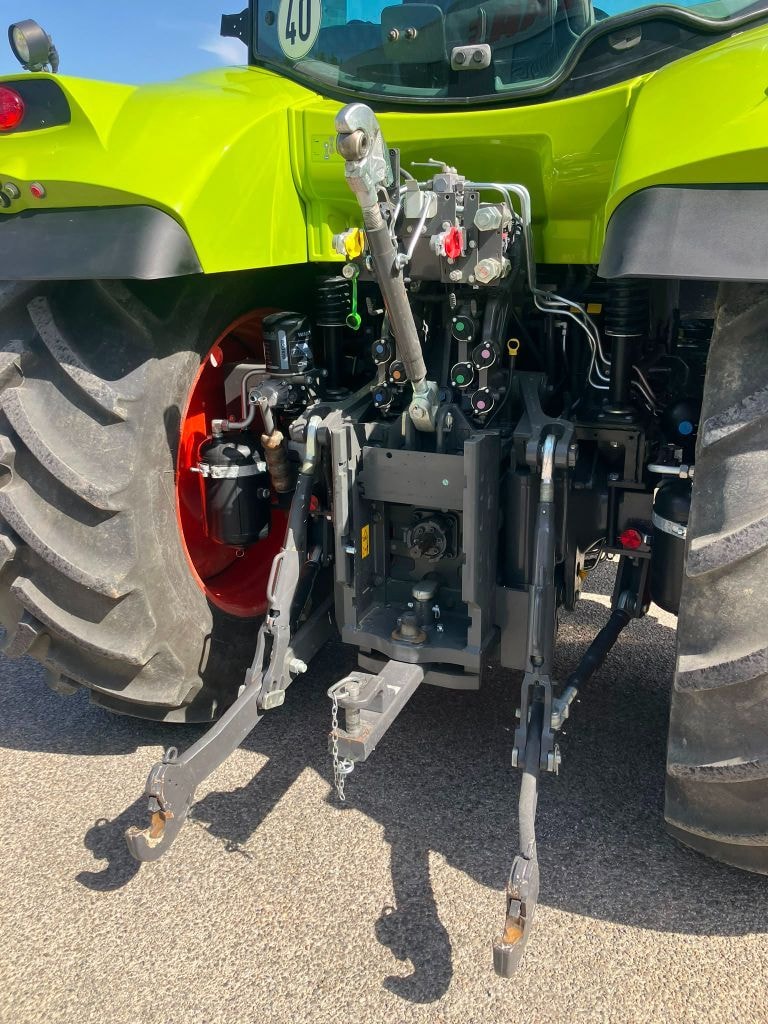 Tracteur CLAAS ARION 530 cis+ - photo slide 22