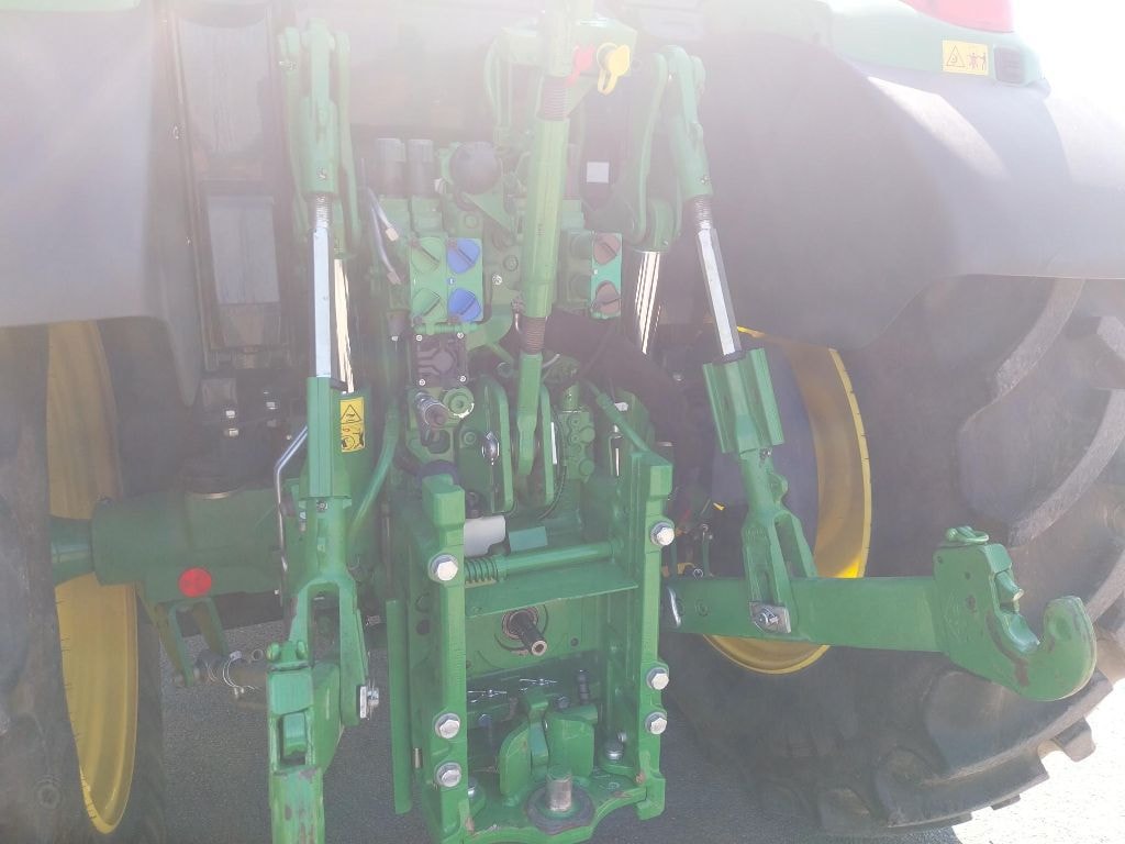 Tracteur JOHN DEERE 6110M - photo slide 14