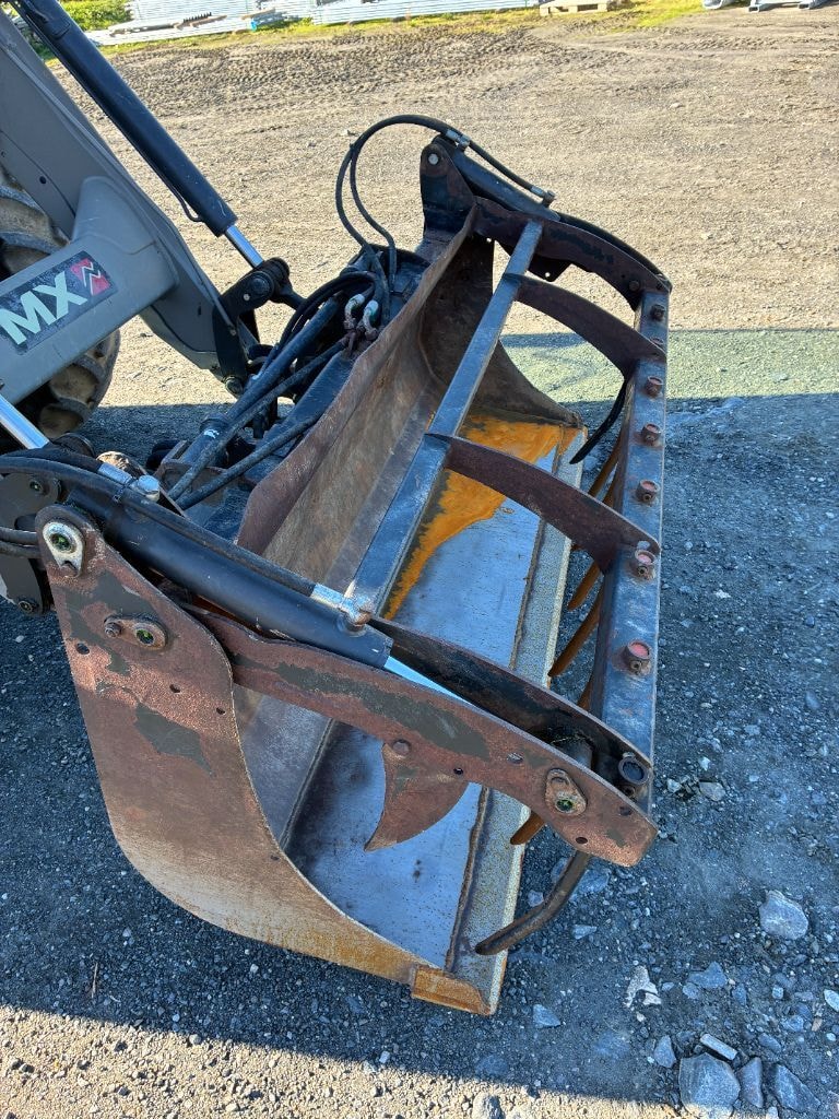 Tracteur chargeur VALTRA N 134 DIRECT - photo slide 17