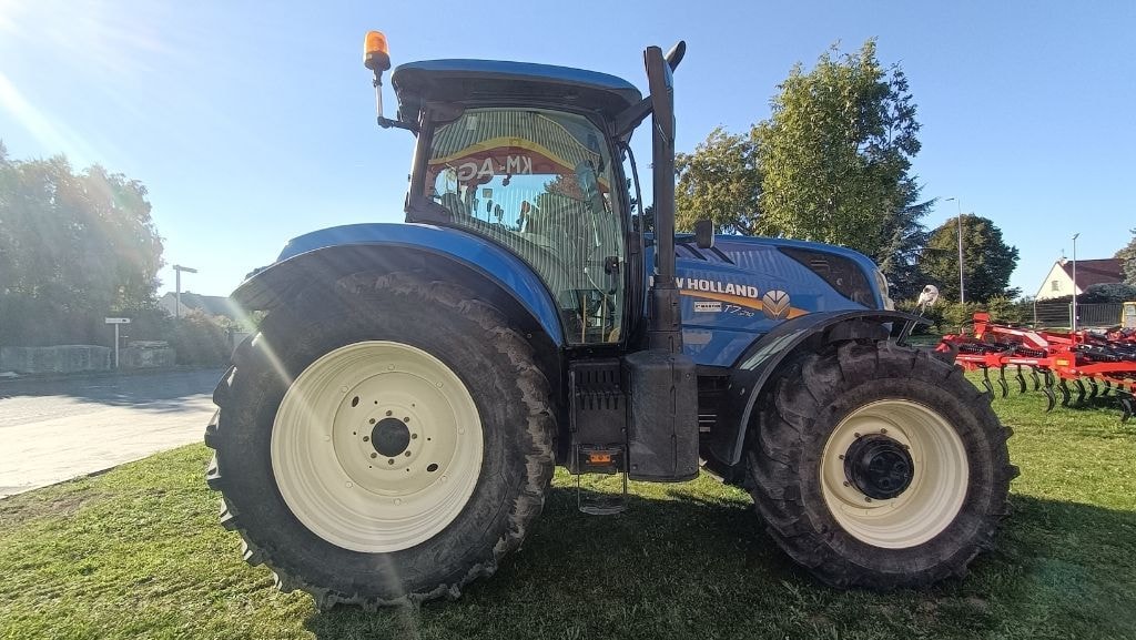 Tracteur NEW HOLLAND T7.210 - photo slide 5