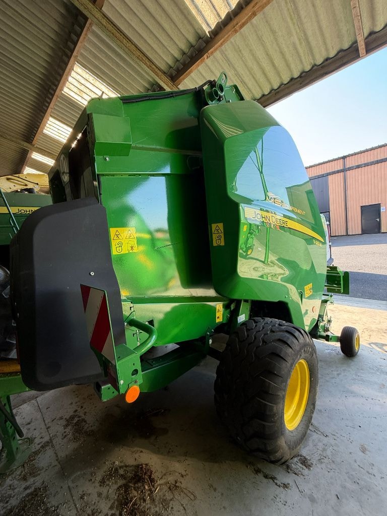 Presse balles rondes JOHN DEERE V461m - photo slide 10