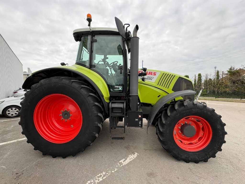 Tracteur CLAAS Axion 820 cmatic CEBIS  - photo slide 8