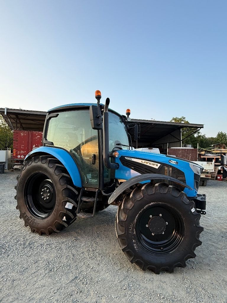 Tracteur LANDINI 5-085 - photo slide 1
