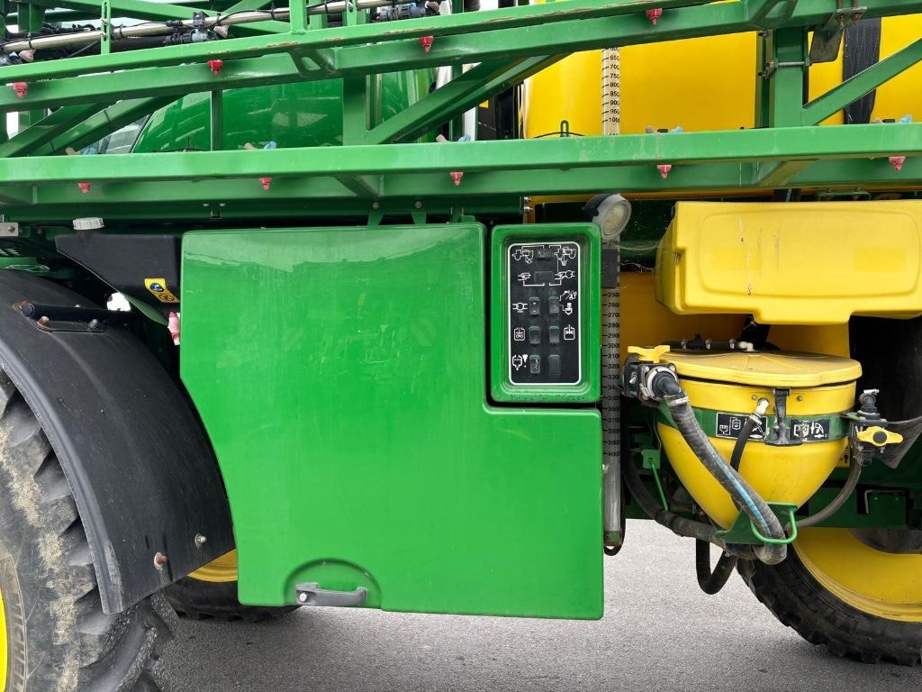 Pulverisateur automoteur JOHN DEERE 4040i - photo slide 31