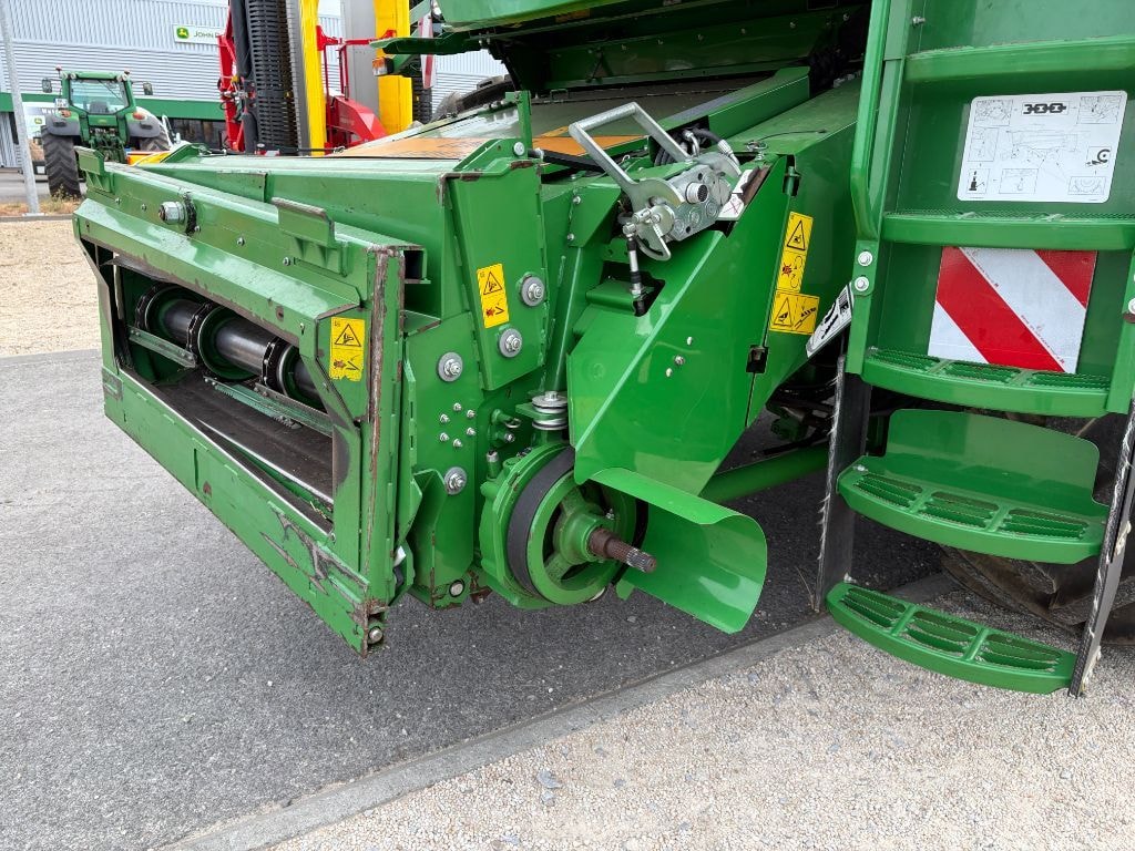 Moissonneuse JOHN DEERE T660 HM - photo slide 11