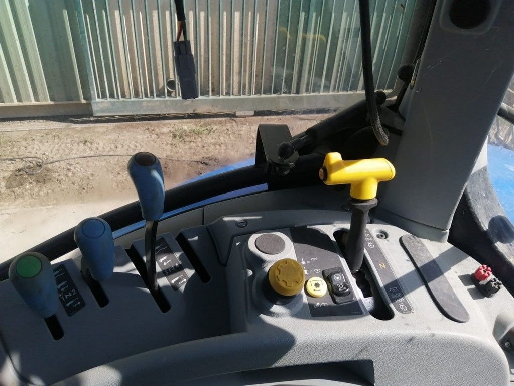 Tracteur NEW HOLLAND T7.230 - photo slide 27