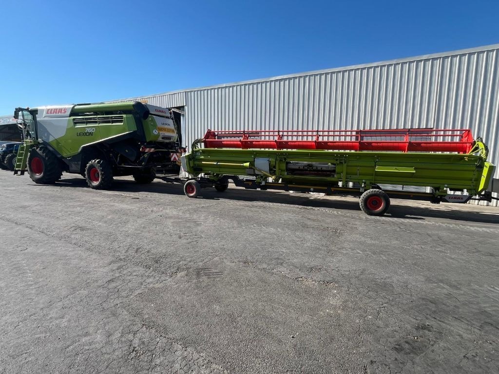 Moissonneuse CLAAS LEXION 760 - photo slide 3