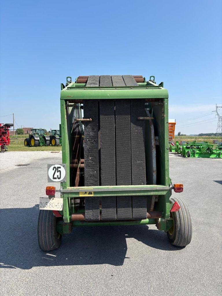 Presse balles rondes JOHN DEERE 550 - photo slide 5