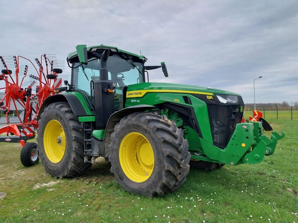 Tracteur JOHN DEERE 8R 370 - photo slide 1