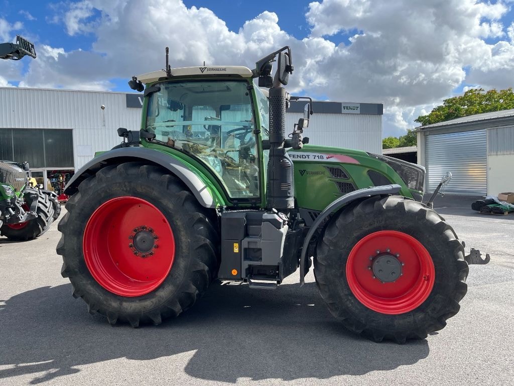 Tracteur FENDT 718 VARIO POWER + - photo slide 7