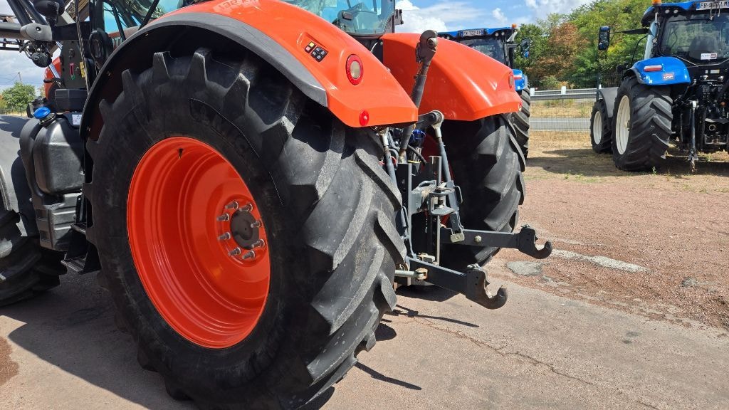 Tracteur chargeur KUBOTA M7-152 - photo slide 13