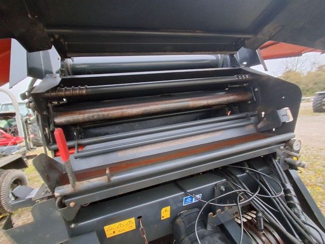 Presse balles rondes KUHN VB2255 - photo slide 11