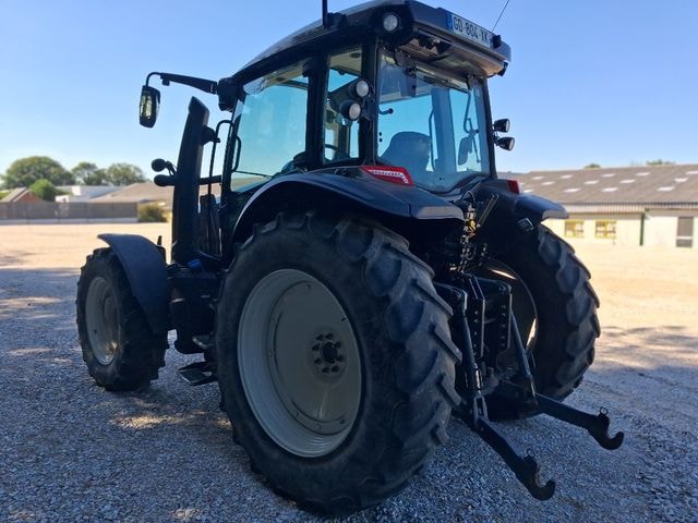 Tracteur chargeur VALTRA G105H  - photo slide 8