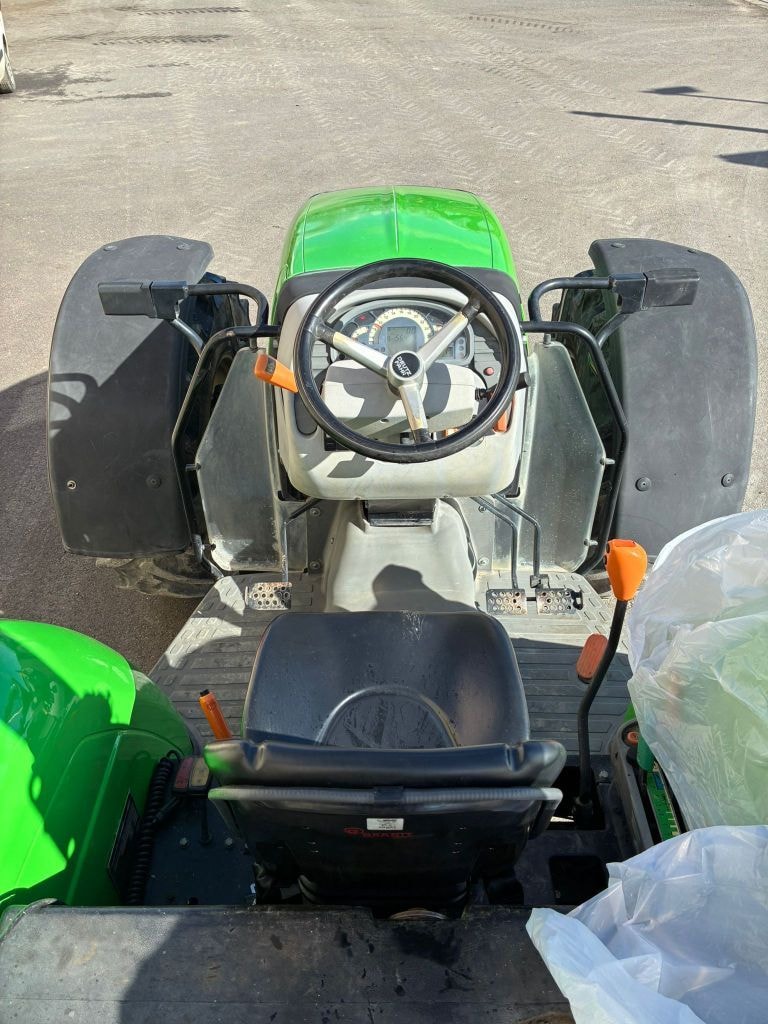 Tracteur DEUTZ FAHR AGROFARM 410 T - photo slide 16