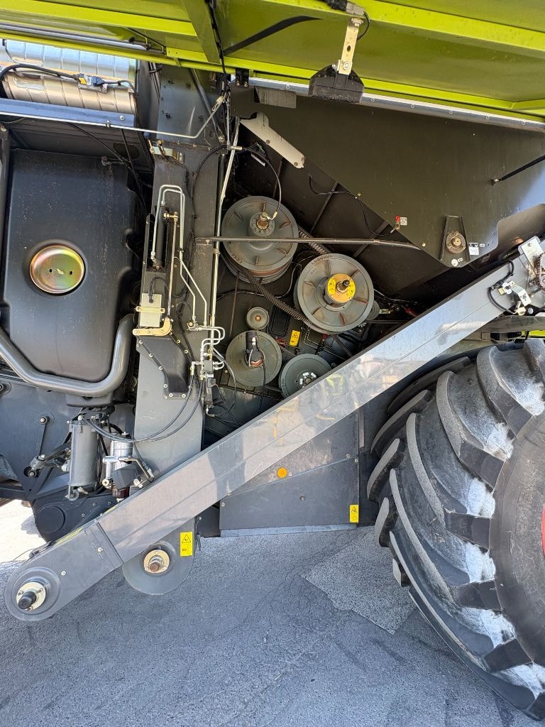 Moissonneuse CLAAS LEXION 750 - photo slide 89