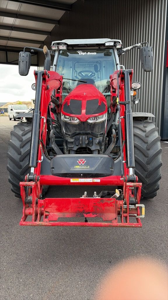 Tracteur MASSEY FERGUSON 5S.145 EFFICIENT - photo slide 5