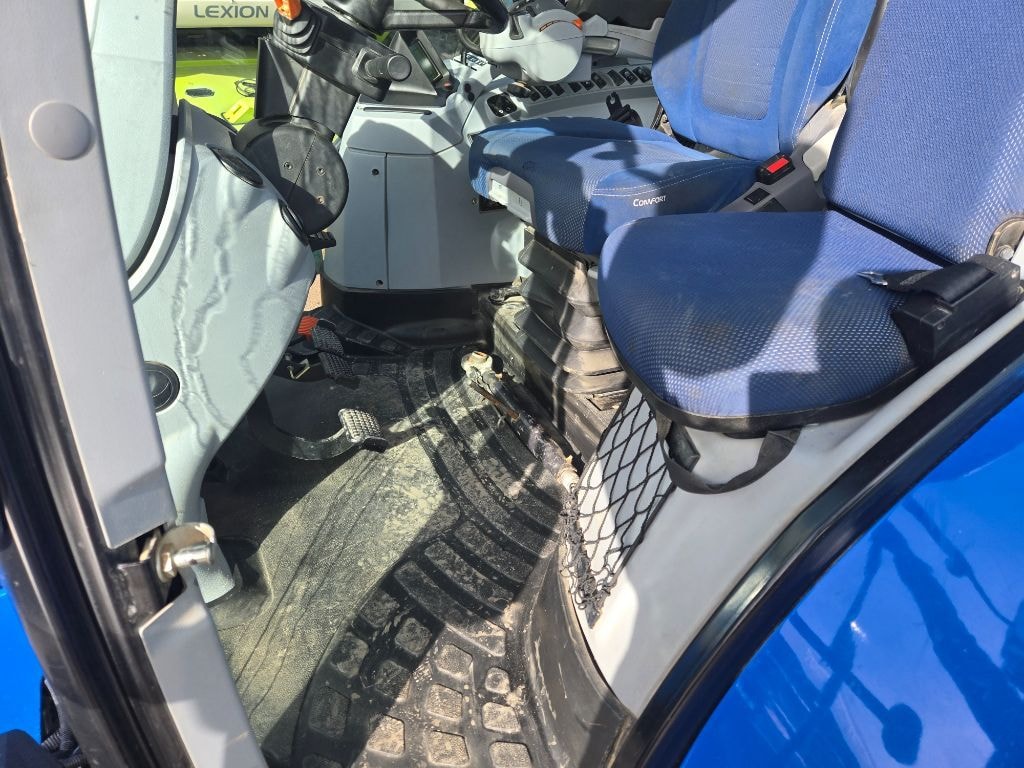 Tracteur NEW HOLLAND T7.230 PC - photo slide 17