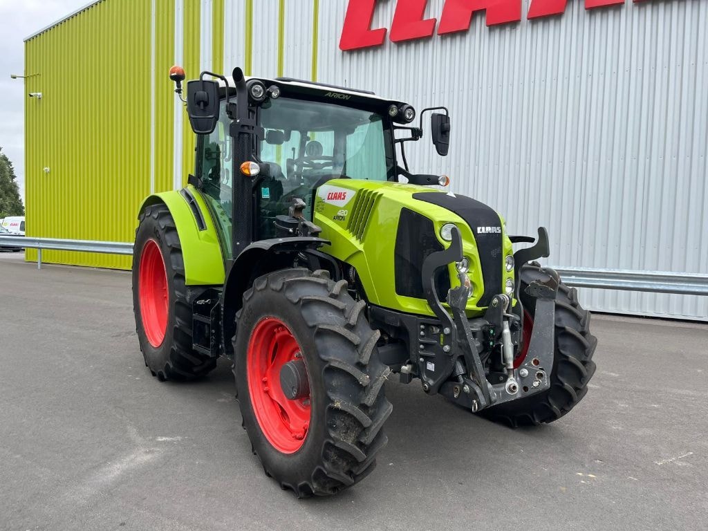 Tracteur CLAAS Arion 420  - photo slide 1