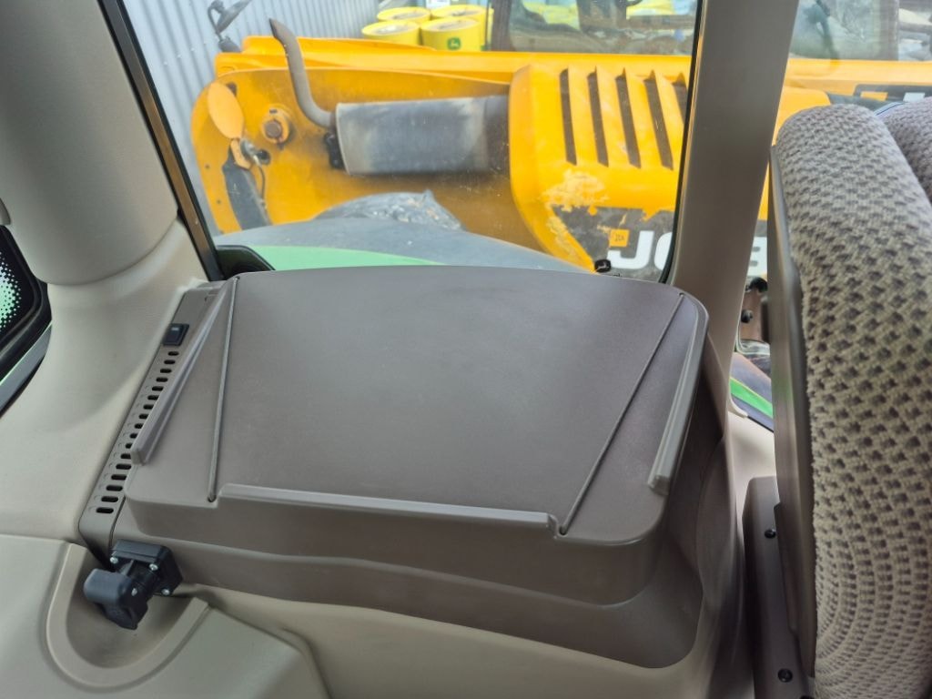 Tracteur JOHN DEERE 6145R - photo slide 10