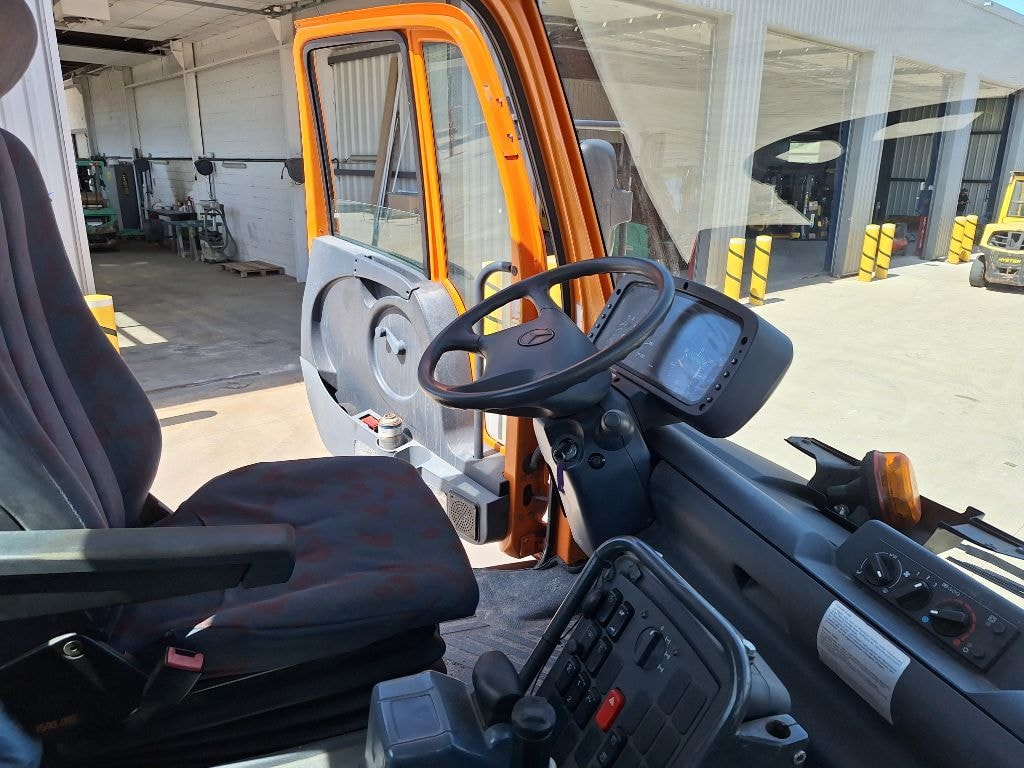 Divers Mercedes Unimog U300 - photo slide 9