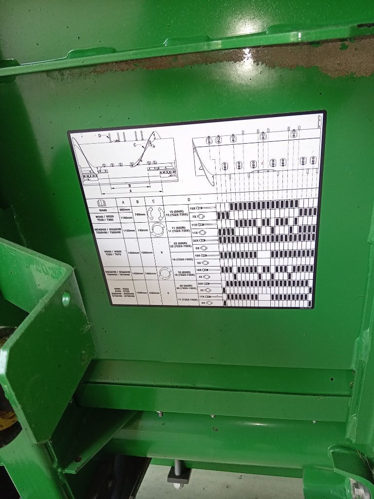 Coupe (MB) JOHN DEERE 635 R - photo slide 20